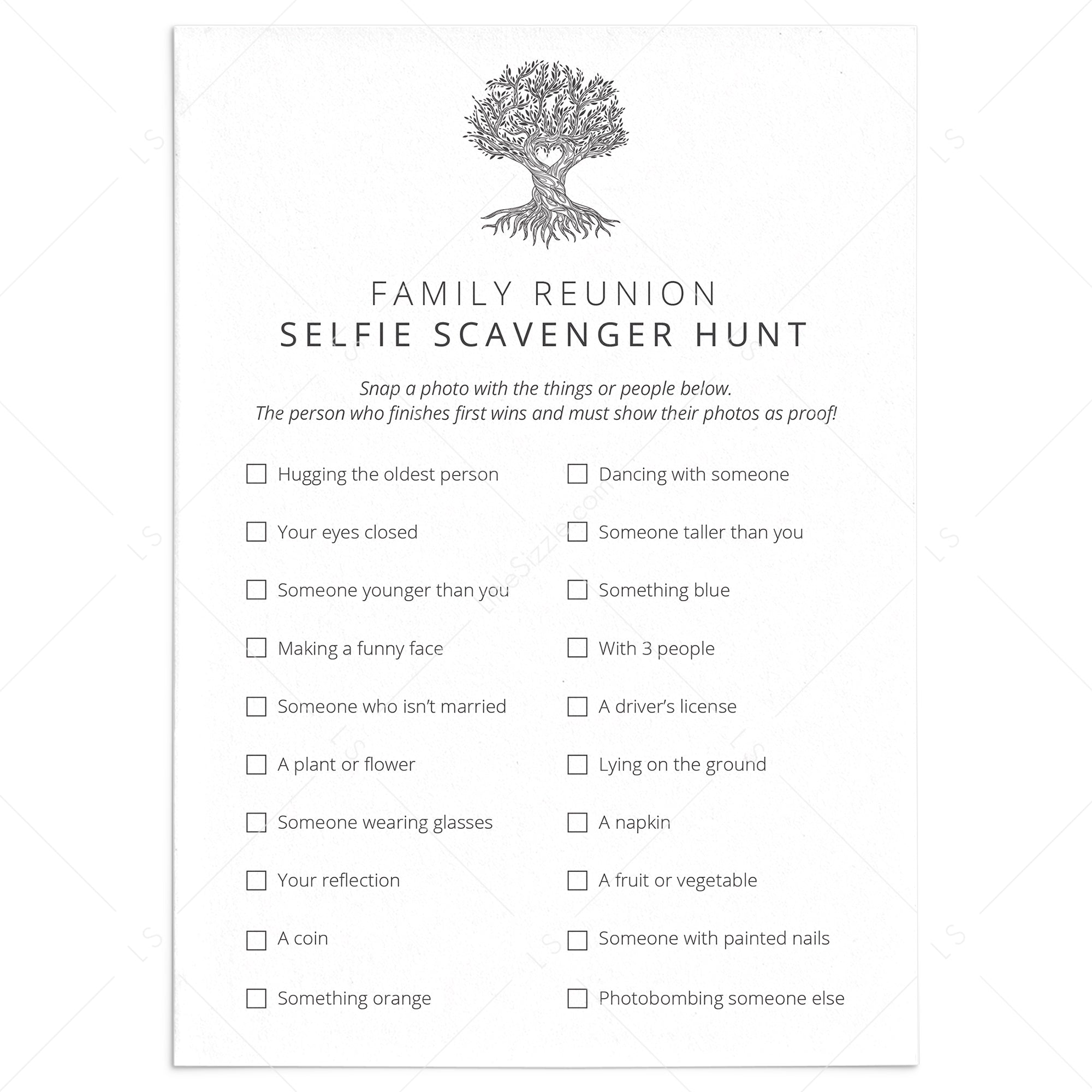 Family Reunion Selfie Scavenger Hunt Printable by LittleSizzle