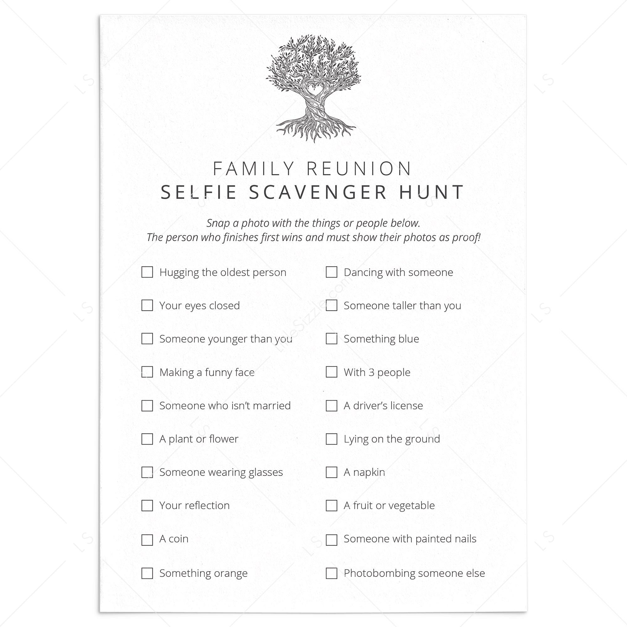 Family Reunion Selfie Scavenger Hunt Printable by LittleSizzle